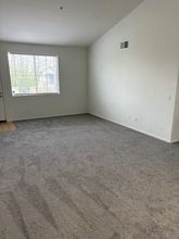 1372 Nicolette Ave in Chula Vista, CA - Foto de edificio - Building Photo