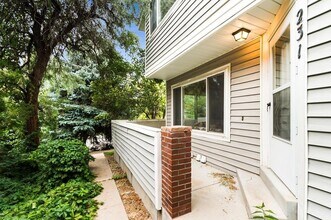 231 S Nome St in Aurora, CO - Building Photo - Building Photo