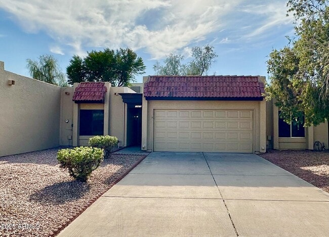 18414 N 25th St in Phoenix, AZ - Building Photo - Building Photo