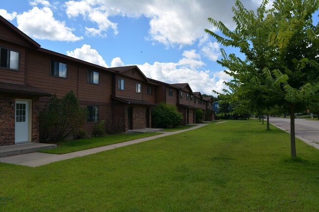 201 Minnesota Ave, Unit 10 in Stevens Point, WI - Building Photo - Building Photo