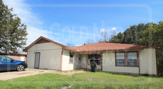 property at 1706 Cole St