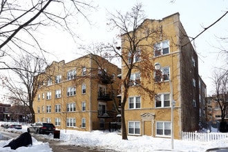 Rogers Park in Chicago, IL - Building Photo - Building Photo