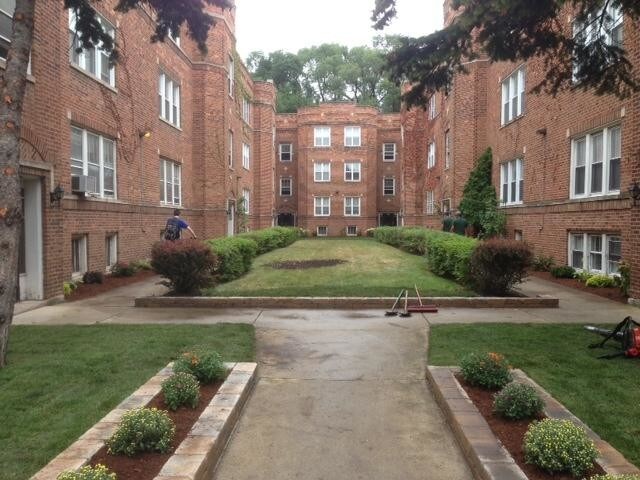 3527 North Broadway-Unit -2 in Chicago, IL - Building Photo