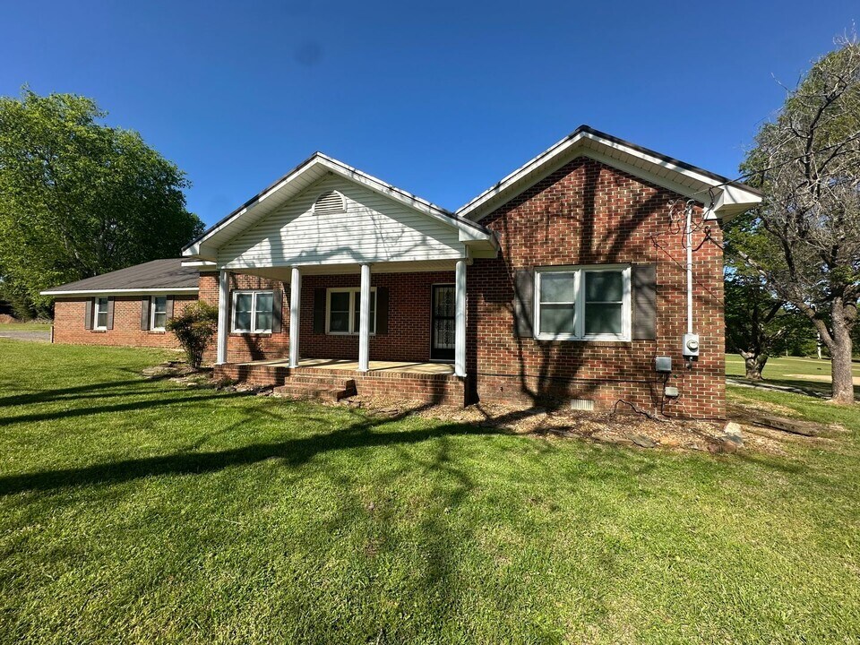 4115 AL-9 in Anniston, AL - Building Photo