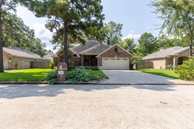 12909 Victoria Regina Dr in Montgomery, TX - Building Photo - Building Photo