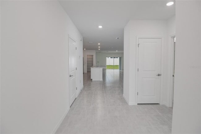 2068 Babbling Brk Blvd in Auburndale, FL - Building Photo - Building Photo