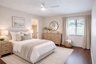 10425 Caminito Cuervo in San Diego, CA - Foto de edificio - Building Photo