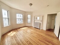 25 Haskell St, Unit 1 in Boston, MA - Building Photo - Building Photo