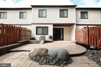 72 5 Crown Royal Cir in Evesham, NJ - Building Photo - Building Photo