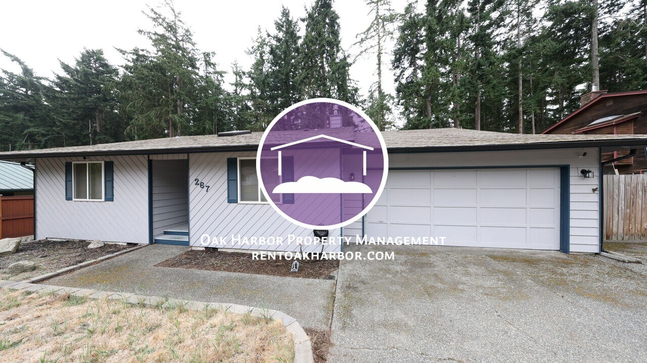 267 NW Calista Ct in Oak Harbor, WA - Building Photo