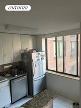 255 W 94th St in New York, NY - Building Photo - Building Photo