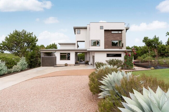 property at 10800 Superview Dr
