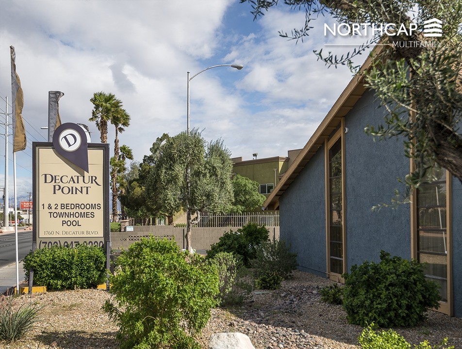 Decatur Point in Las Vegas, NV - Foto de edificio