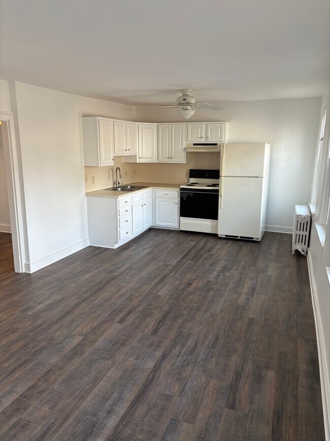 1408 W Main St, Unit 2