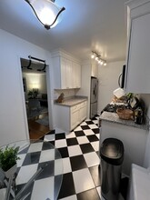 2053 N Woodstock St in Arlington, VA - Foto de edificio - Building Photo