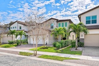 4310 Buttonwood Dr in Delray Beach, FL - Building Photo - Building Photo