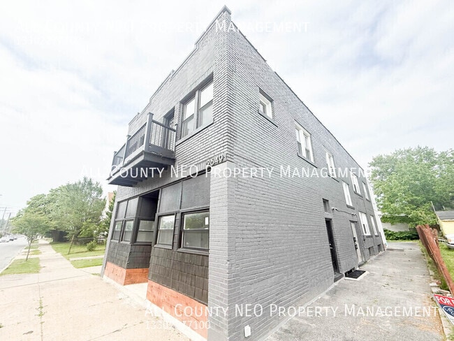 2649 E 110th St in Cleveland, OH - Building Photo - Building Photo