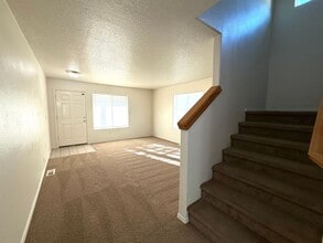 6303 Klickitat Ln in Pasco, WA - Building Photo - Building Photo