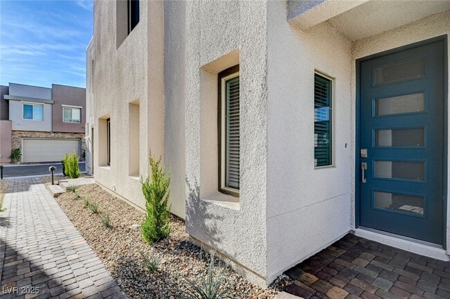 600 Carriage Hill Dr in Las Vegas, NV - Building Photo - Building Photo