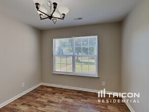 7311 Village Acre Dr in Whitsett, NC - Building Photo - Building Photo