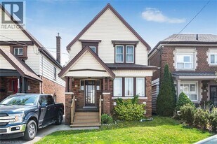 114 Weir St N in Hamilton, ON - Building Photo