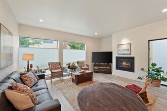 1610 Hadley St in Houston, TX - Building Photo - Building Photo