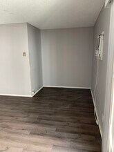 14228 Tiara St, Unit 4 in Van Nuys, CA - Building Photo - Building Photo