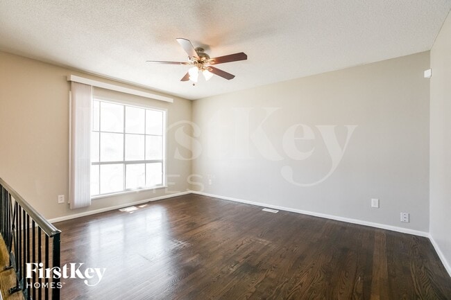 2020 Belmont Blvd in Independence, MO - Foto de edificio - Building Photo