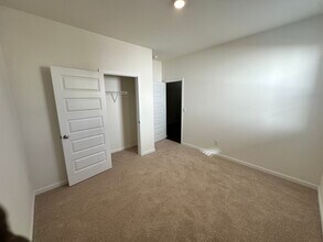 134 Oakchase Pk Ln in Hampton, GA - Building Photo - Building Photo