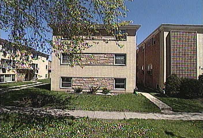 2427 N 76th Ave in Elmwood Park, IL - Building Photo