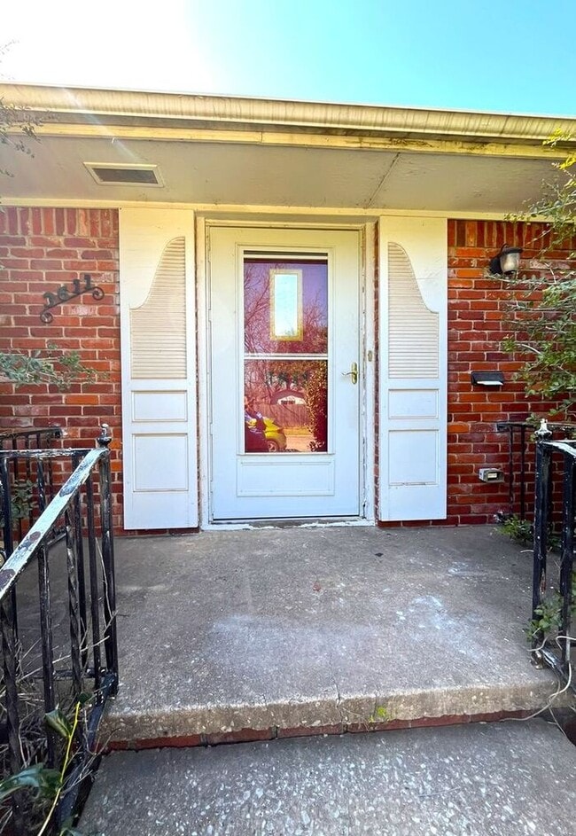 3611 N Drexel Blvd in Oklahoma City, OK - Building Photo - Building Photo