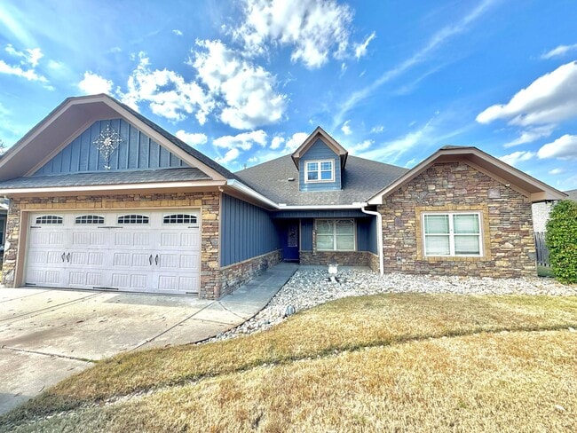 property at 61 Boulder Dr