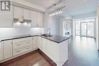 20 Fred Varley Dr in Markham, ON - Building Photo - Building Photo