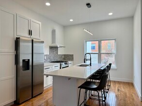 1236 Butterfield Way in Pittsburgh, PA - Building Photo - Building Photo