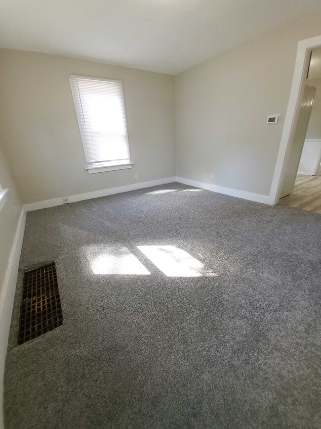 property at 1027 35th St SW