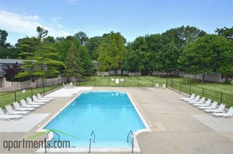 9000 Westfield Apartments in Indianapolis, IN - Foto de edificio - Building Photo