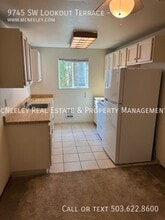 9745 SW Lookout Terrace in Beaverton, OR - Building Photo - Building Photo