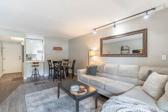 144 Marble St in Stoneham, MA - Building Photo - Building Photo