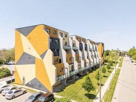 Rosedale Park in Kitchener, ON - Building Photo