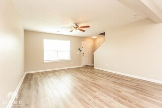 1700 Chris Dr in La Vergne, TN - Building Photo - Building Photo
