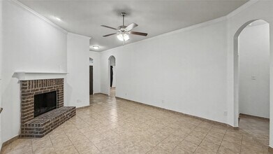 314 Rolling Meadows Dr in Wilmer, TX - Building Photo - Building Photo