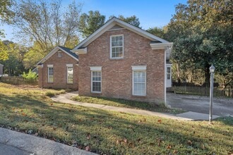 1409 Aaronwood Dr in Old Hickory, TN - Building Photo - Building Photo