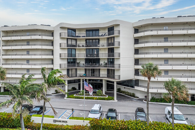 Dune Deck in Palm Beach, FL - Building Photo - Building Photo