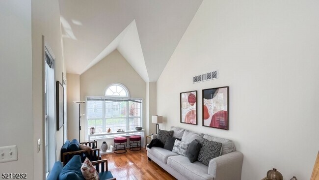 2 Boice Ln in Montgomery, NJ - Building Photo - Building Photo