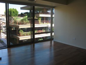 7131 E Rancho Vista Dr-Unit -6002 in Scottsdale, AZ - Building Photo - Building Photo