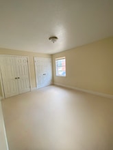 2295 Candlewyck Cir in Memphis, TN - Building Photo - Building Photo