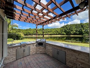 3809 Eagle Ct in Weston, FL - Building Photo - Building Photo