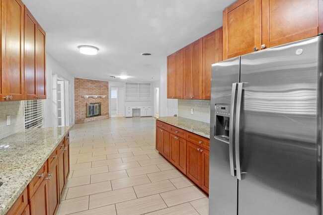 property at 5554 Beechnut St