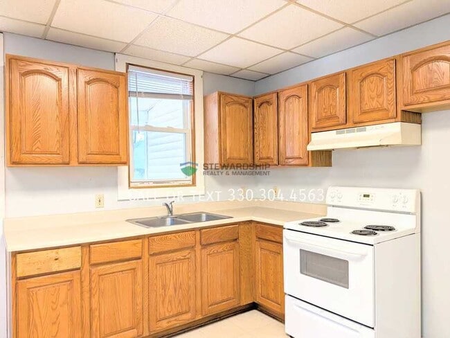 1410 16th St NW in Canton, OH - Building Photo - Building Photo