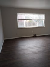 4801 Madison Rd in Cincinnati, OH - Building Photo - Building Photo